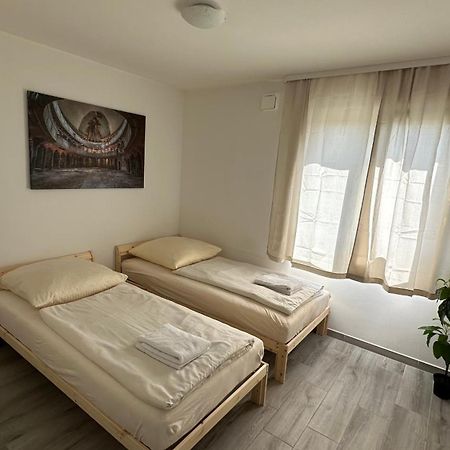 Modern Living Studio Kueche Netflix Inklusive Top Lage Neurenberg Buitenkant foto