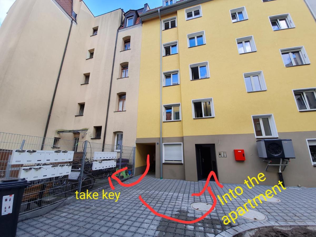 Modern Living Studio Kueche Netflix Inklusive Top Lage Neurenberg Buitenkant foto
