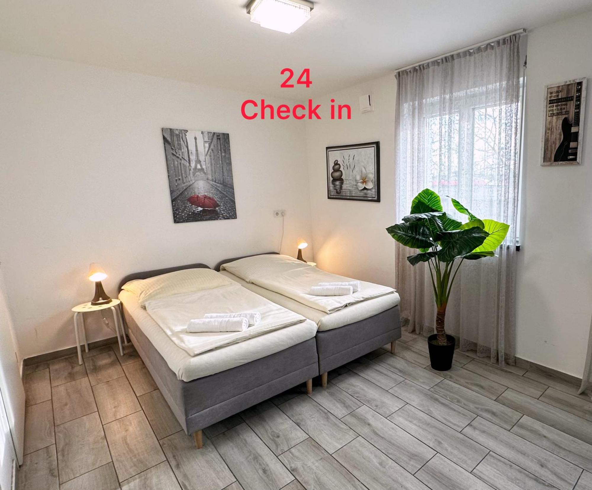 Modern Living Studio Kueche Netflix Inklusive Top Lage Neurenberg Buitenkant foto